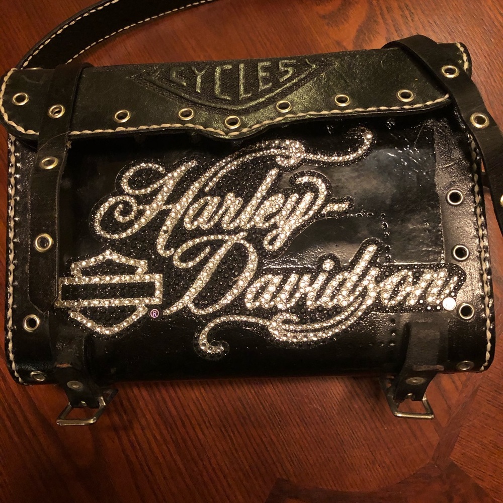 Used all leather HD purse